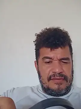 Snapshot of tarra122 chatting on February 22, 3:10 pm tarra122 online show from February 22, 3:10 pm