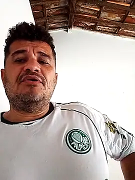 Snapshot of tarra122 chatting on February 27, 6:08 pm tarra122 online show from February 27, 6:08 pm