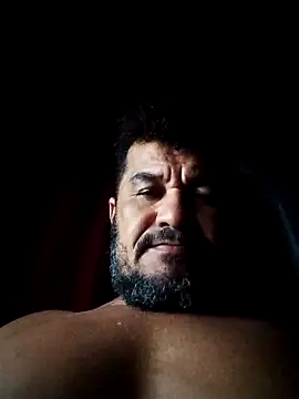 Snapshot of tarra122 chatting on April 26, 3:59 am tarra122 online show from April 26, 3:59 am