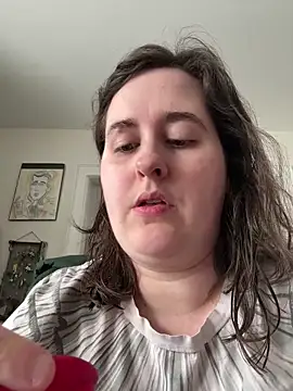 Snapshot of Luce127 chatting on February 19, 5:09 pm Luce127 online show from February 19, 5:09 pm
