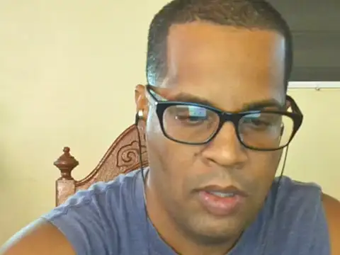 Snapshot of thesugar32 chatting on September 27, 12:43 pm thesugar32 online show from September 27, 12:43 pm
