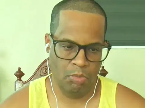 thesugar32 online show from May 9, 12:32 pm
