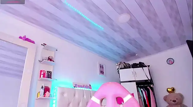 briitany hot online show from March 6, 4:49 pm