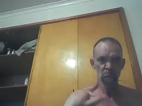 Snapshot of TooFknHorny1 chatting on December 23, 6:33 am TooFknHorny1 online show from December 23, 6:33 am