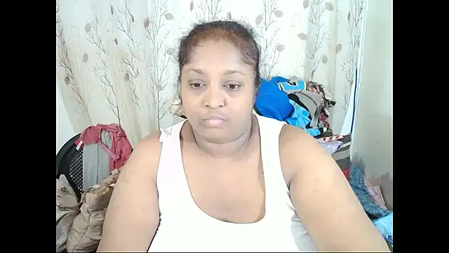 Snapshot of Indiantasha chatting on June 27, 11:37 am Indiantasha online show from June 27, 11:37 am