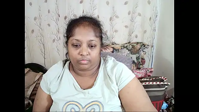 Snapshot of Indiantasha chatting on June 30, 3:35 pm Indiantasha online show from June 30, 3:35 pm