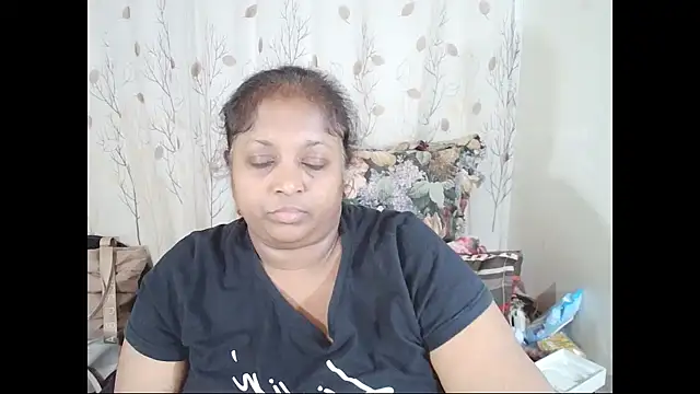 Snapshot of Indiantasha chatting on July 7, 4:55 pm Indiantasha online show from July 7, 4:55 pm