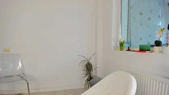 DiamondKay online show from March 25, 7:14 am