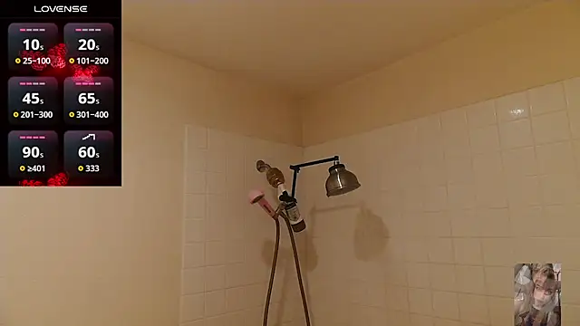 Blondiewithanass online show from February 26, 1:37 am