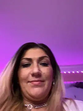 Snapshot of LittleMissEeve chatting on February 14, 3:36 pm LittleMissEeve online show from February 14, 3:36 pm