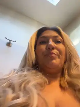 Snapshot of LittleMissEeve chatting on September 24, 10:02 pm LittleMissEeve online show from September 24, 10:02 pm