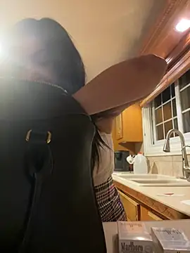 Snapshot of LittleMissEeve chatting on February 15, 1:02 am LittleMissEeve online show from February 15, 1:02 am