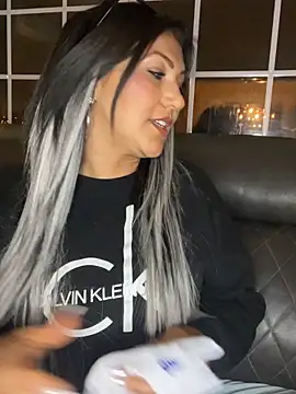 Snapshot of LittleMissEeve chatting on February 18, 1:34 am LittleMissEeve online show from February 18, 1:34 am