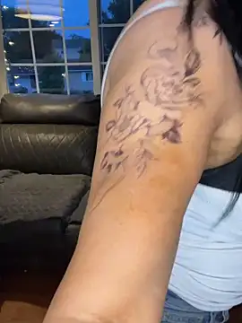 LittleMissEeve online show from May 31, 1:36 am