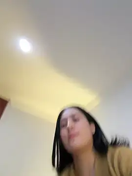 Snapshot of Nina_lovi chatting on March 2, 1:47 am Nina lovi online show from March 2, 1:47 am