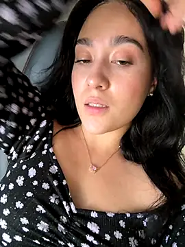 Snapshot of Nina_lovi chatting on December 2, 9:54 pm Nina lovi online show from December 2, 9:54 pm