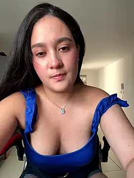 Snapshot of Nina_lovi chatting on January 7, 9:50 pm Nina lovi online show from January 7, 9:50 pm