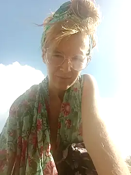 Luna-Natural online show from January 27, 2:13 pm