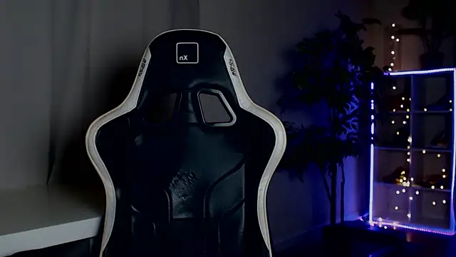 Queensy Sins online show from September 12, 9:48 pm