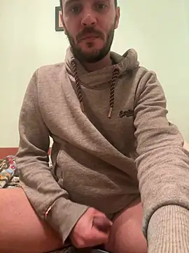 AlexandruUK online show from January 15, 8:19 am