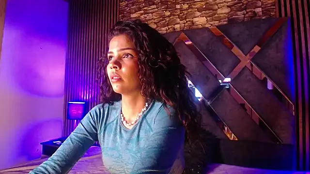 ximena diaz online show from February 28, 11:45 pm