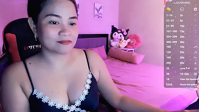 yenyen  online show from April 13, 3:01 am