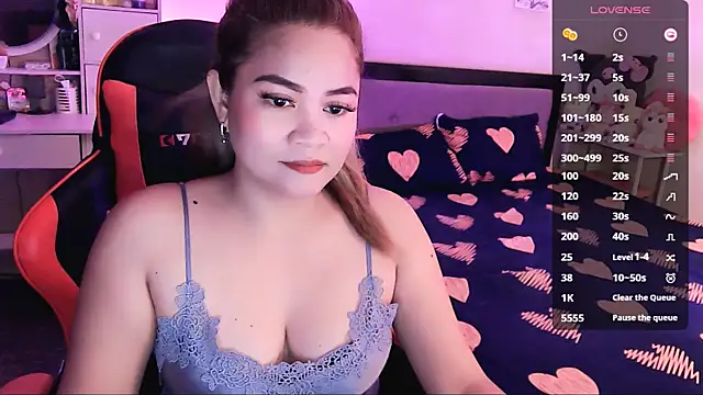 yenyen  online show from July 21, 1:19 am