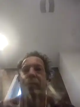 Snapshot of trucker1979 chatting on October 22, 8:19 pm trucker1979 online show from October 22, 8:19 pm