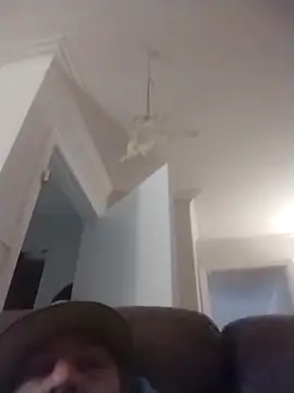 Snapshot of trucker1979 chatting on November 15, 9:32 pm trucker1979 online show from November 15, 9:32 pm