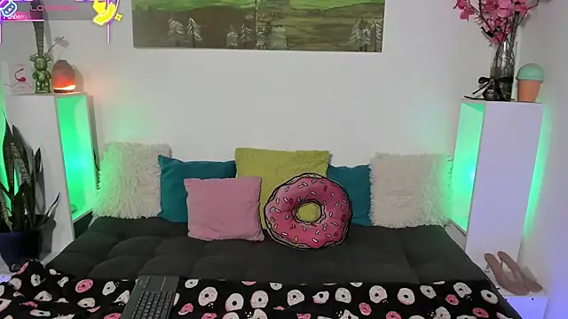 LillyCandy online show from September 10, 11:05 pm