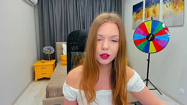 Strawberrye online show from February 5, 3:34 am