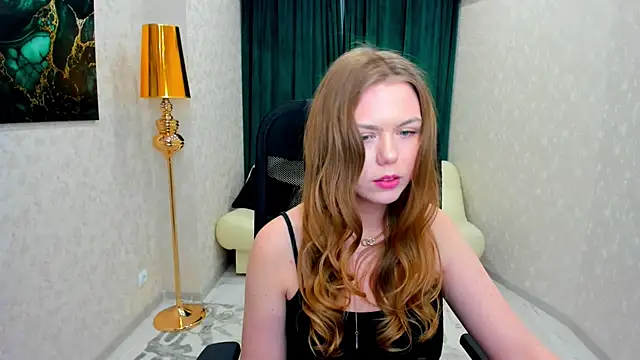 Strawberrye online show from February 7, 9:47 am