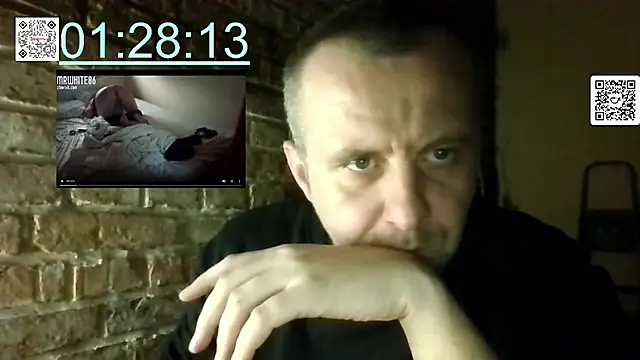 Snapshot of MrWhitePL chatting on November 7, 4:29 pm MrWhitePL online show from November 7, 4:29 pm