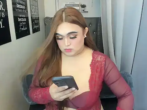 YourGirlfriendMegann online show from January 11, 10:15 pm