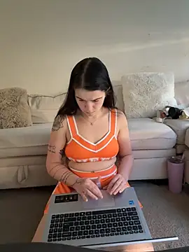 joeystaciee online show from November 13, 5:23 pm