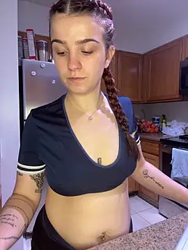 joeystaciee online show from May 20, 3:29 pm