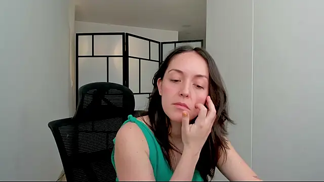 molly marmalade  online show from December 3, 4:16 pm