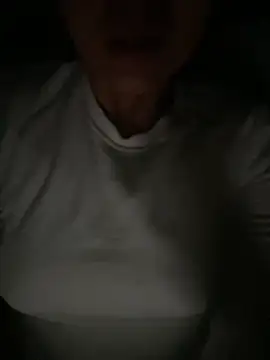 Snapshot of Aestheticsgirl chatting on November 17, 11:43 pm Aestheticsgirl online show from November 17, 11:43 pm