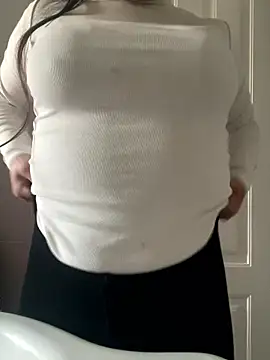 Snapshot of Aestheticsgirl chatting on January 14, 8:53 am Aestheticsgirl online show from January 14, 8:53 am