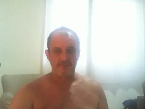 ConradinhoBR50 online show from November 19, 8:42 pm