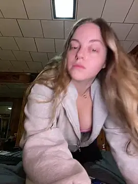 jaseyrae online show from January 3, 8:01 pm