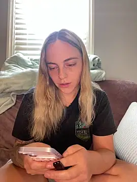 jaseyrae online show from July 1, 12:40 pm