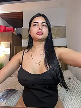 Snapshot of Bombshell_Ashy chatting on June 7, 9:29 pm Bombshell Ashy online show from June 7, 9:29 pm