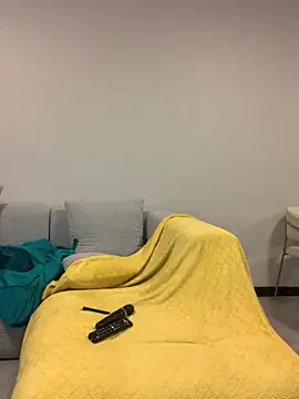 CurvyDesire1 online show from March 9, 7:51 pm