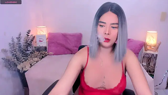 Snapshot of AmazingDREAMGirl chatting on October 11, 5:33 pm AmazingDREAMGirl online show from October 11, 5:33 pm