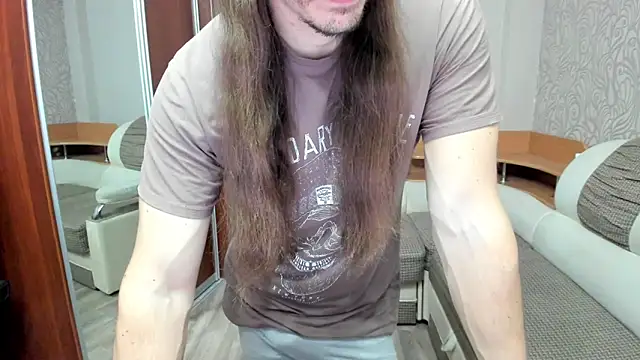 Snapshot of Marrymepls chatting on October 31, 1:34 pm Marrymepls online show from October 31, 1:34 pm