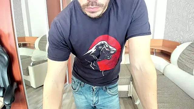 Snapshot of Marrymepls chatting on November 1, 2:35 am Marrymepls online show from November 1, 2:35 am