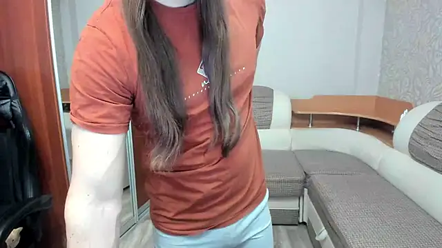 Snapshot of Marrymepls chatting on December 15, 3:11 am Marrymepls online show from December 15, 3:11 am