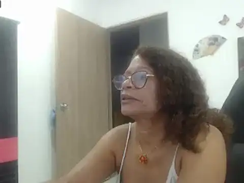 BustyMilf  online show from March 6, 11:47 am