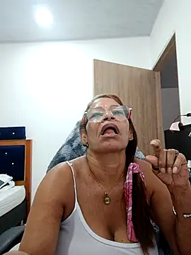 BustyMilf  online show from October 2, 12:45 pm